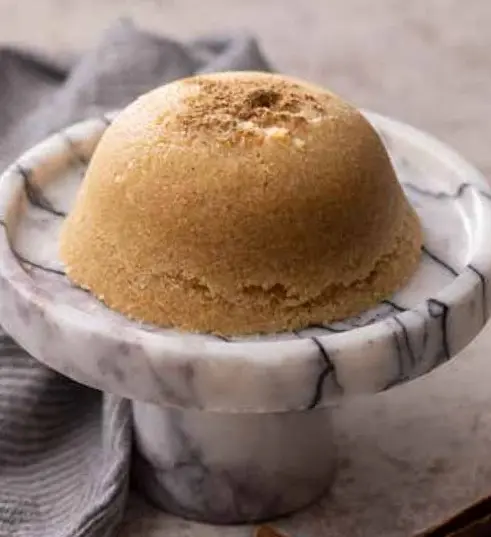 Semolina-Halva With Ice Cream