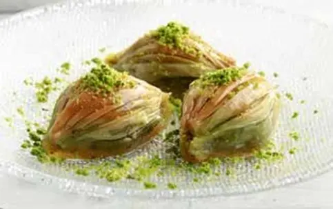 ‘‘Midye’’ Baklava With Pistachio 1kg