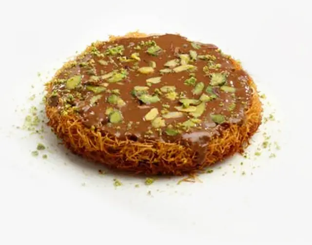 Kunafah With Chocolate Sauce
